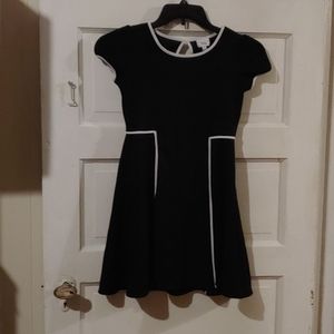 offersDisney D Signed Girls Dress M